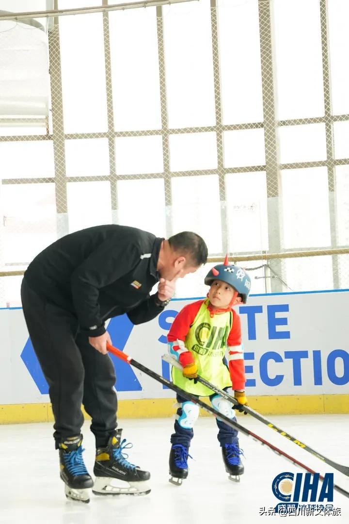 成都青少年夏令营训练营,成都青少年篮球训练营推荐