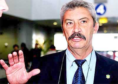 巴西足球重炮手卡洛斯,2002世界杯中国对巴西卡洛斯采访