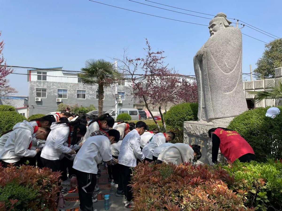 璇佃缁忓吀璇楁枃浼犳壙涓崕鏂囧寲濂崇敓,璇佃缁忓吀璇楁枃浼犳壙涓崕鏂囧寲鍙e彿