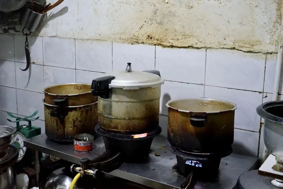 烂偏偏冷锅串串成都店,烂偏偏冷锅串串德阳店