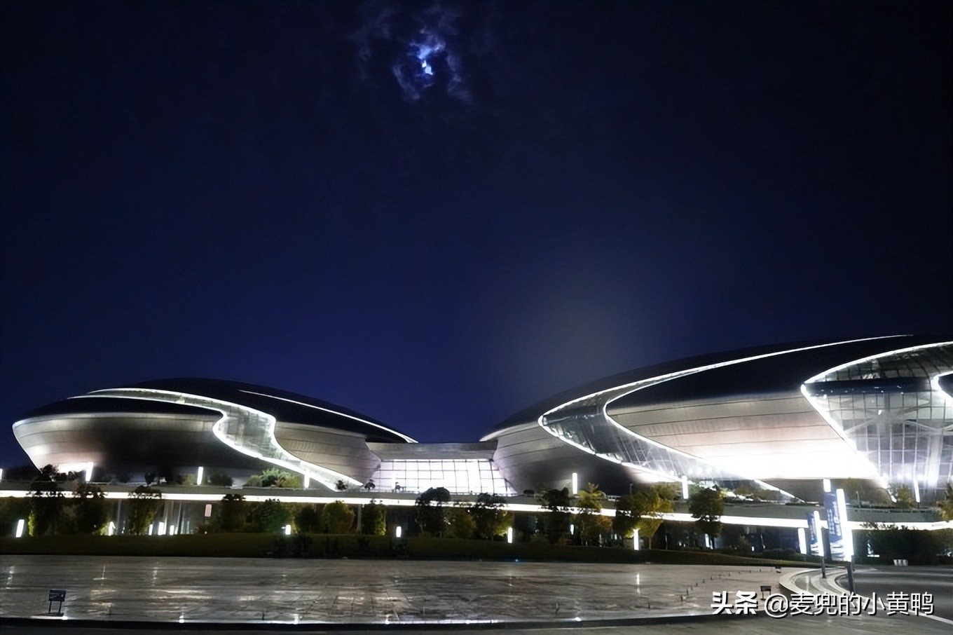 感受南京的艺术风格美食分享,中式情调南京美食