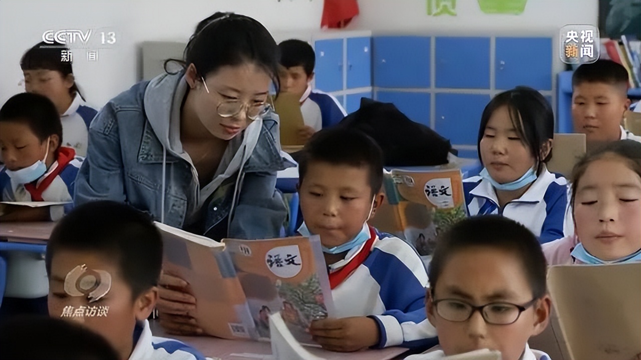 搬出大山搬出小康搬出幸福,搬出大山挪穷窝展望幸福新生活