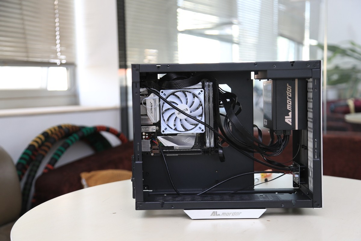 难得动了装机的心思，新晋品牌ALmordor装机漫谈