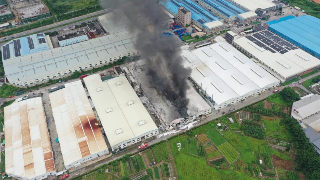 广东一厂房发生火灾,乳胶厂火灾最新消息