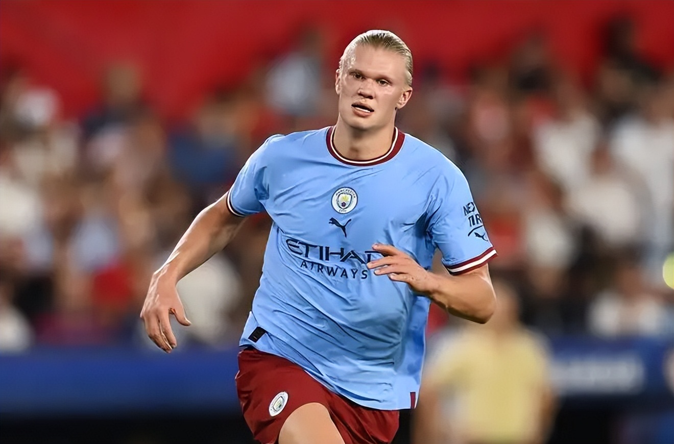 哈兰德父亲因伤退役，他如何培养出了球王接班人？