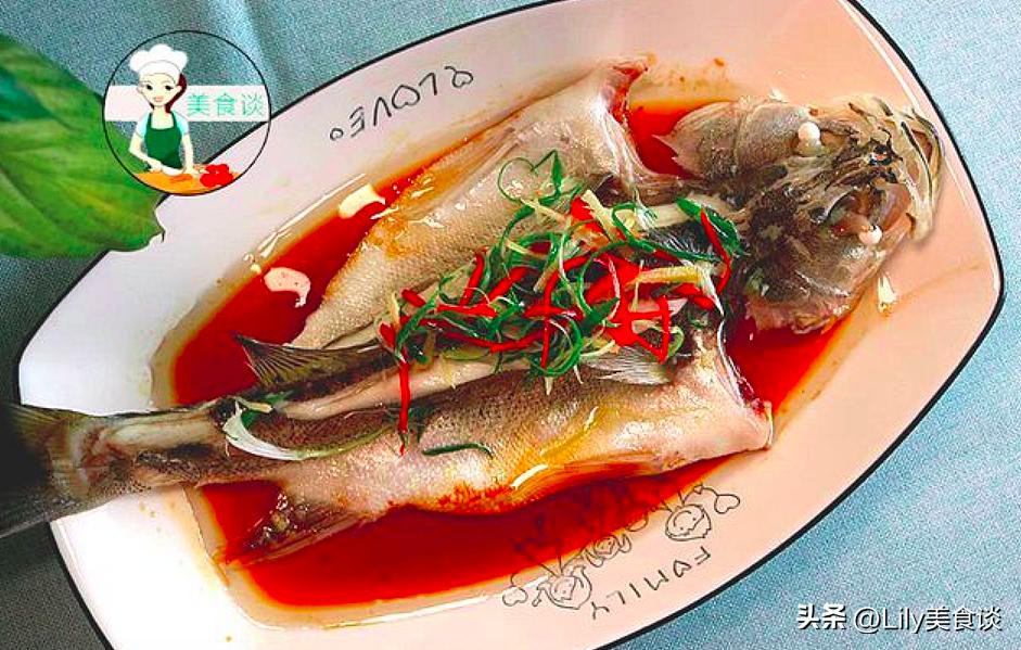 清蒸鲈鱼时最忌用盐和料酒腌制,清蒸鲈鱼时放盐和料酒都不对