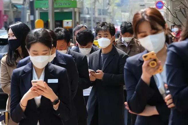 韩国人大量定居中国的真实原因,韩国每年有多少人移居到中国