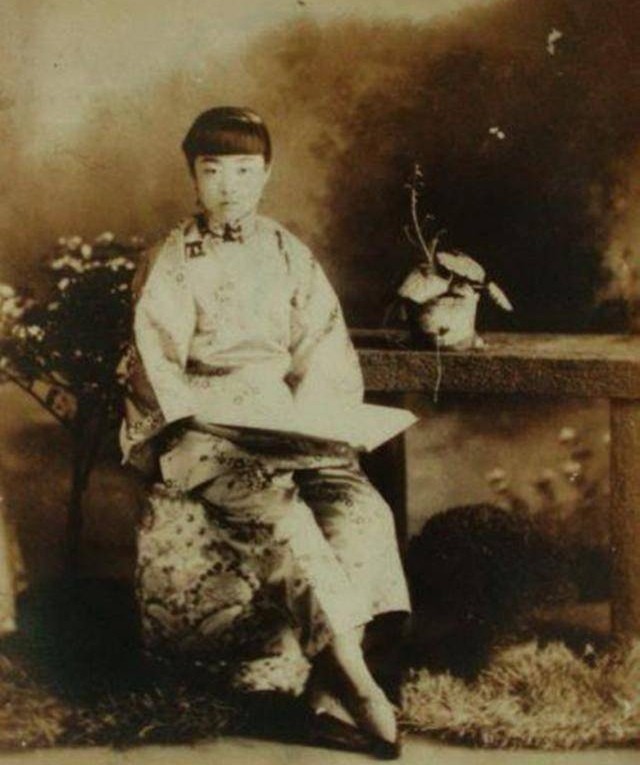 富家千金当尼姑,富家千金尼姑