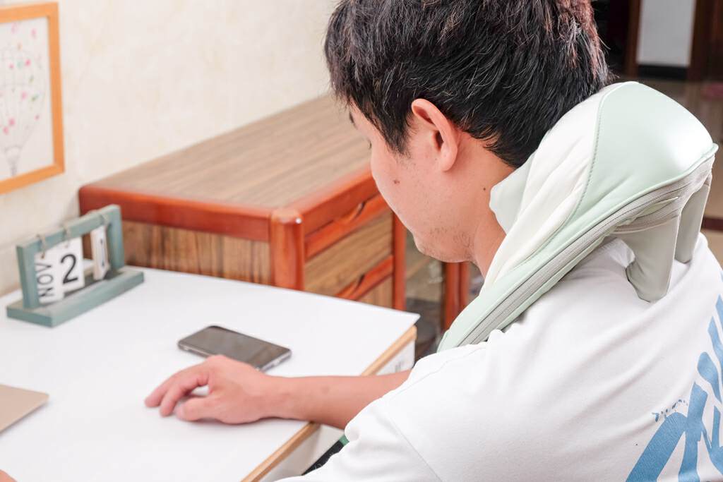 还原人手真实揉捏,边按摩边工作,锐珀尔揉捏披肩体验