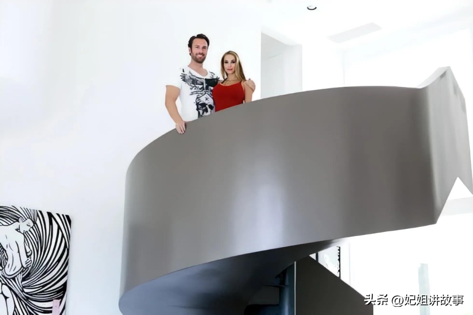 德国土豪极奢淫欲,有3个老婆、9位*妇情**,人称“现代韦小宝”