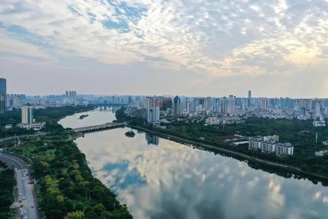 在农村怎么做水果批发生意,月入百万的水果生意