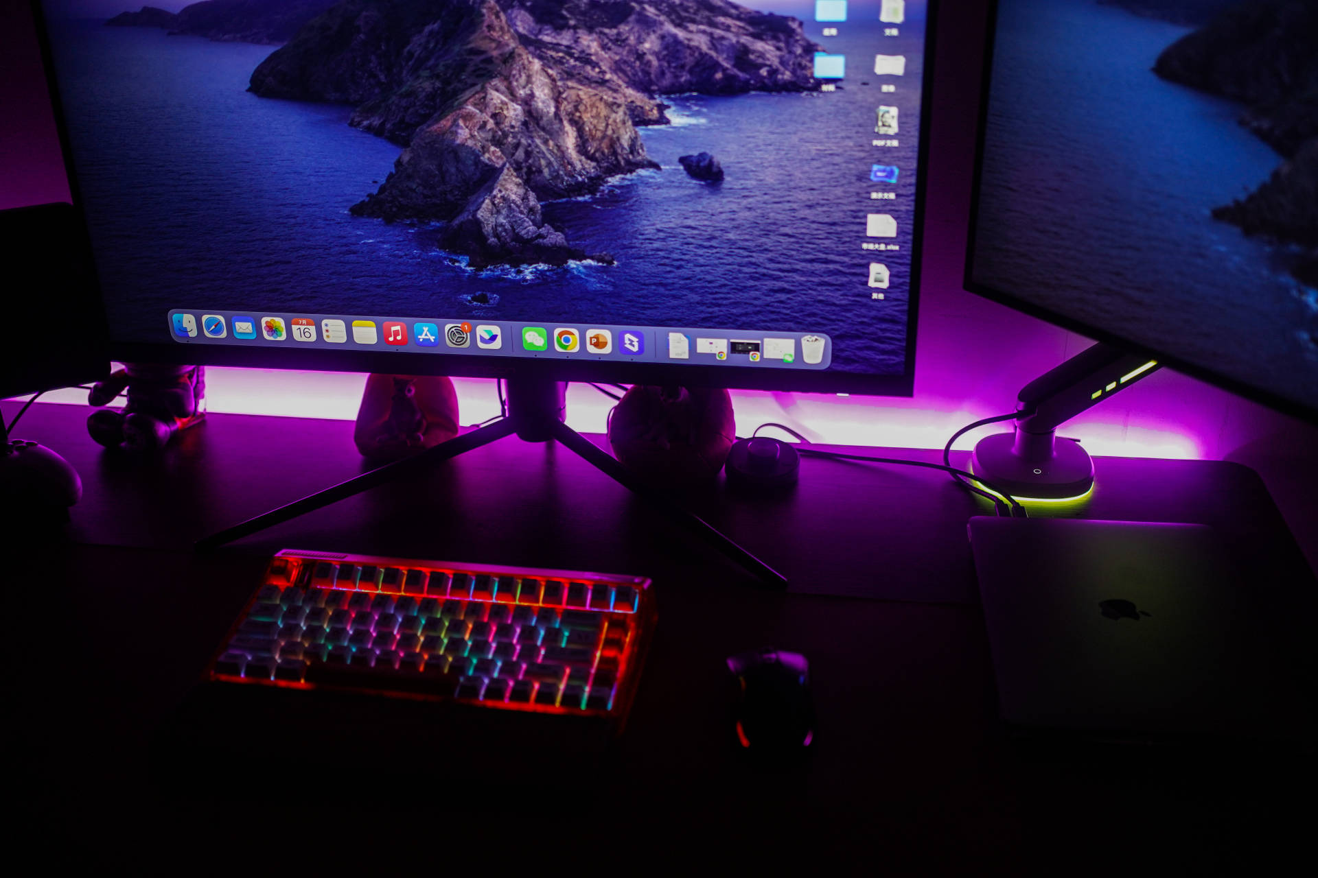 白天生产力晚上爱奇艺，八千字教你打造一键切换主题桌面