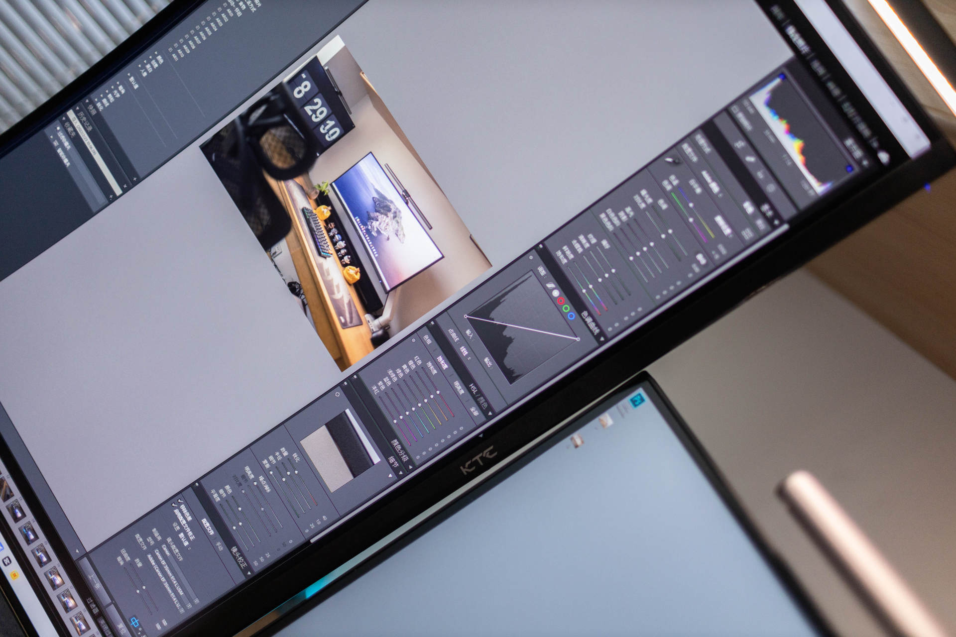 23.8英寸显示器桌面效果,桌面1.3米扩展显示器