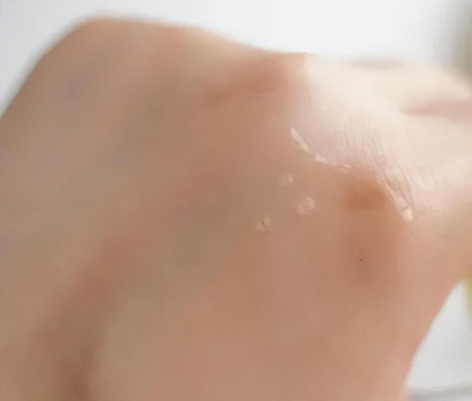 赫莲娜黑绷带100ml膏体真假鉴别,赫莲娜玻色因冻膜怎么样