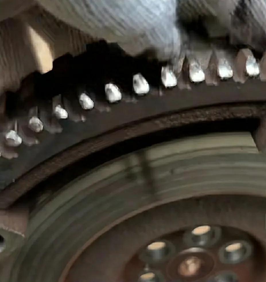 汽车起动机工作原理,汽车起动机甩齿坏了怎样解决