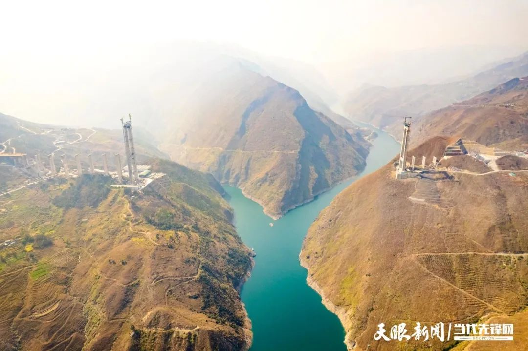 璐靛窞鐗傜墎姹熺壒澶фˉ鏂伴椈鑱旀挱,璐靛窞妗ユ绾綍鐗囪秺灞辨渤鐧婚檰澶