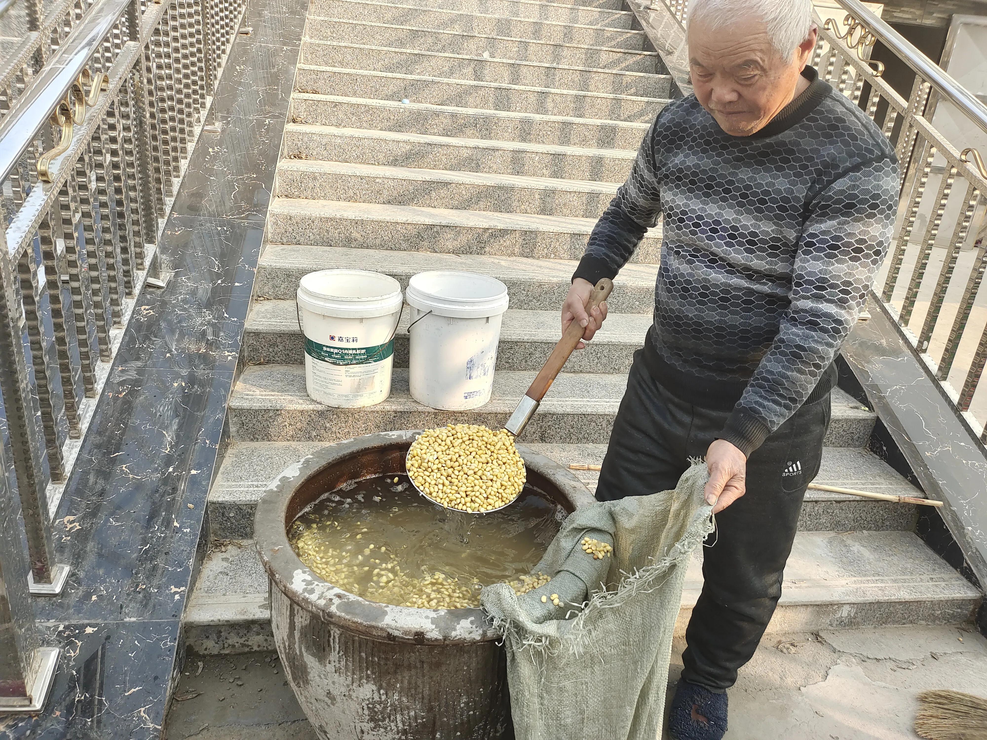 农村新春走基层,新春走基层手工挂面