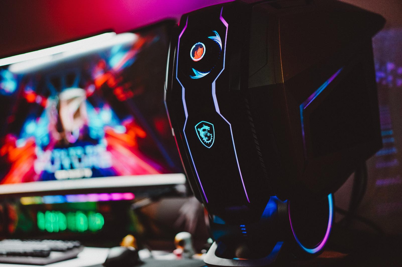 4万块钱的电脑能不能飞？快来看看微星宙斯盾Ti512代顶配版