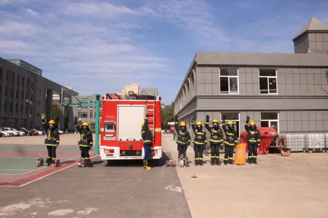 充电赋能续力出发|威海消防圆满完成2023年度政府专职*防队消**伍骨干培训工作