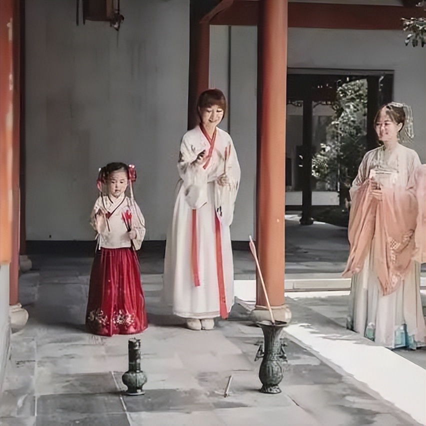 徽州过大年|【齐云山春节专享】2天1晚低至599！新年烟花秀、线下集五福、财神巡游…年味超浓！