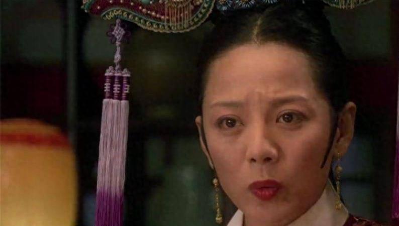 甄嬛传臭鼻子,甄嬛捂鼻子