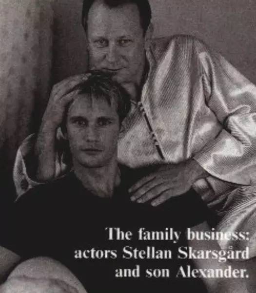 亚历山大斯嘉斯卡德肌肉,亚历山大斯嘉斯卡德大小谎言