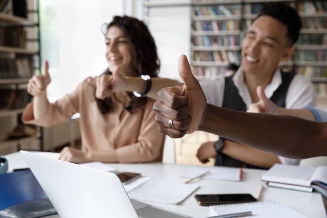 华东政法大学，报考提前批可以实现低分上名校的梦想