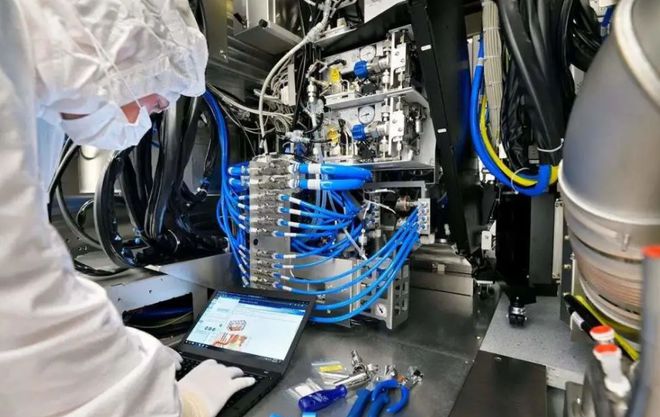 荷兰光刻机巨头无锡建厂,荷兰光刻机在中国设厂