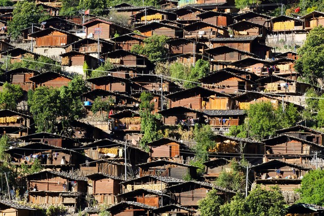 民族特色文化的发展趋势,56个民族里面文化最齐全的有哪些