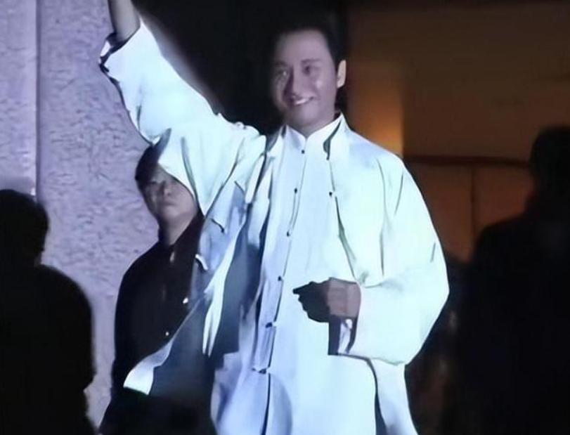 韩国全智贤回忆张国荣,张国荣和韩国全智贤