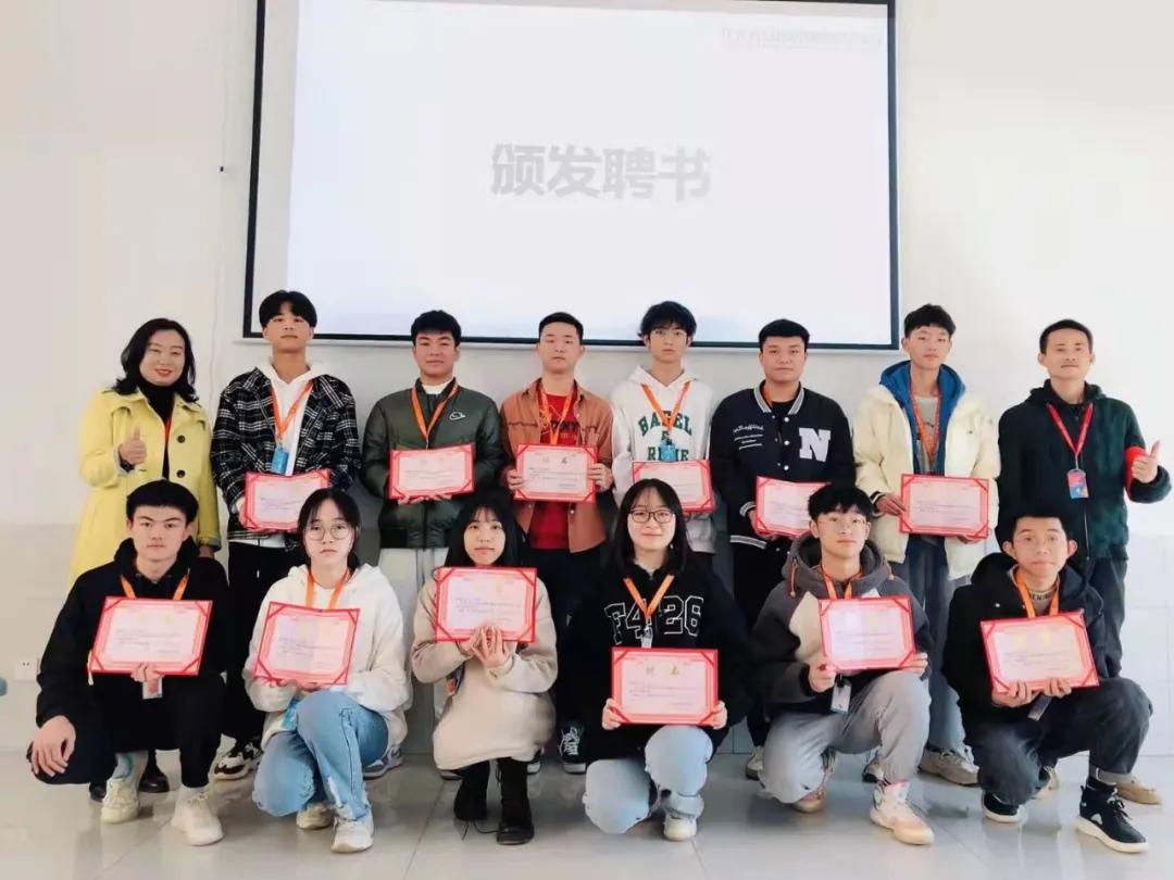 岳阳海纳软件技术学校官网,岳阳海纳技工学校学费多少