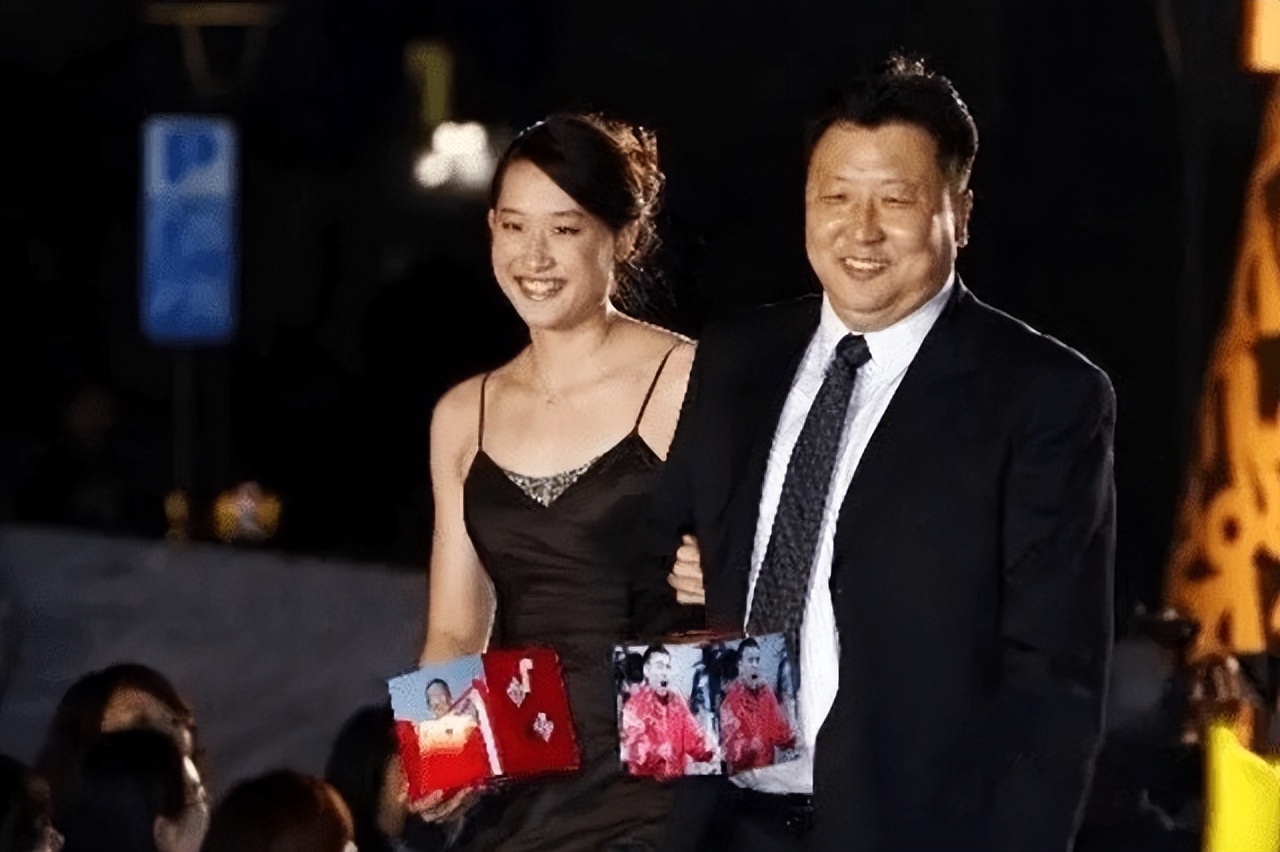 刘子歌嫁给教练的原因,中国游泳运动员刘子歌图