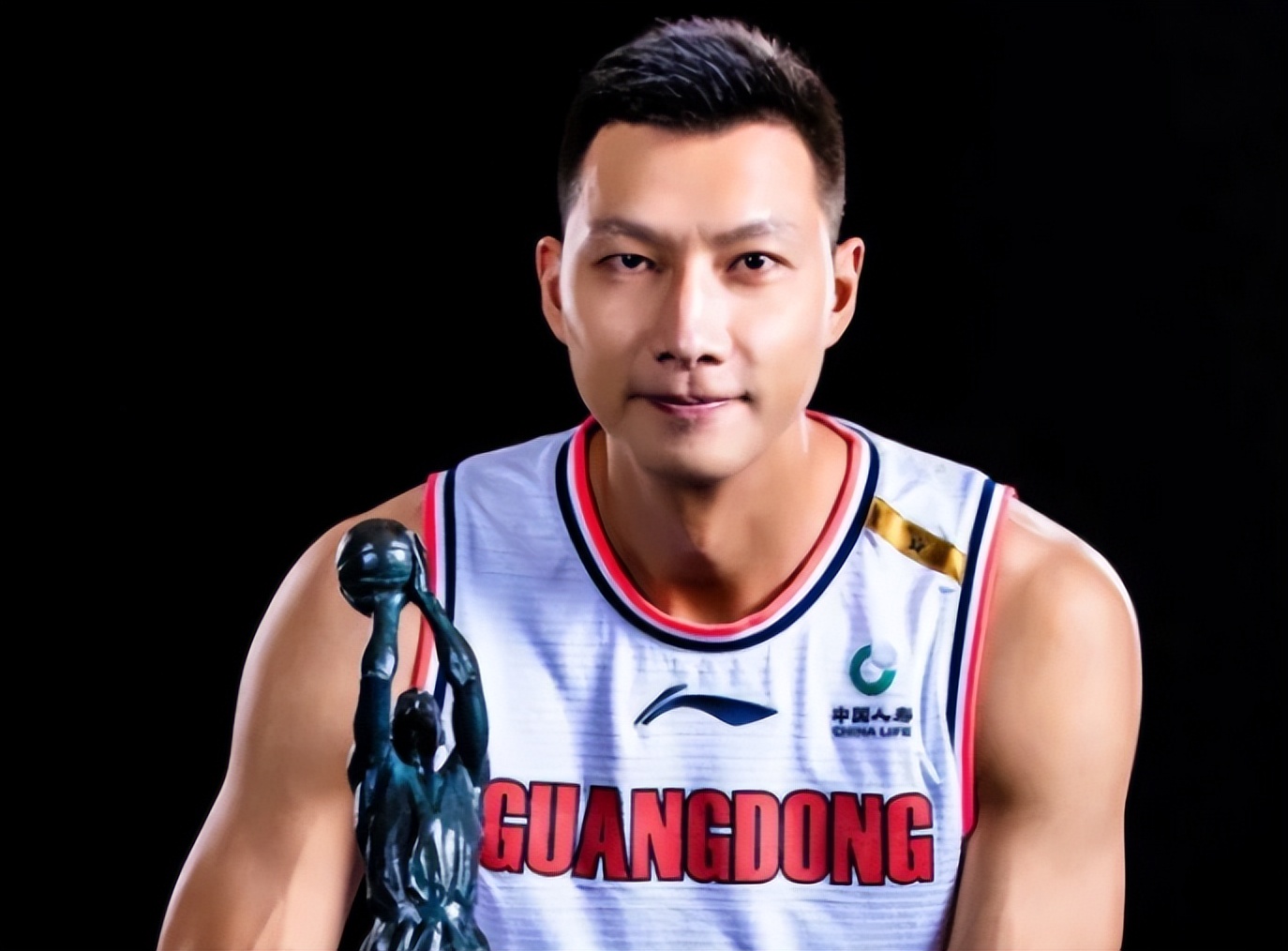 中国篮球球员排名前十刘玉栋,中国男篮刘玉栋正场视频