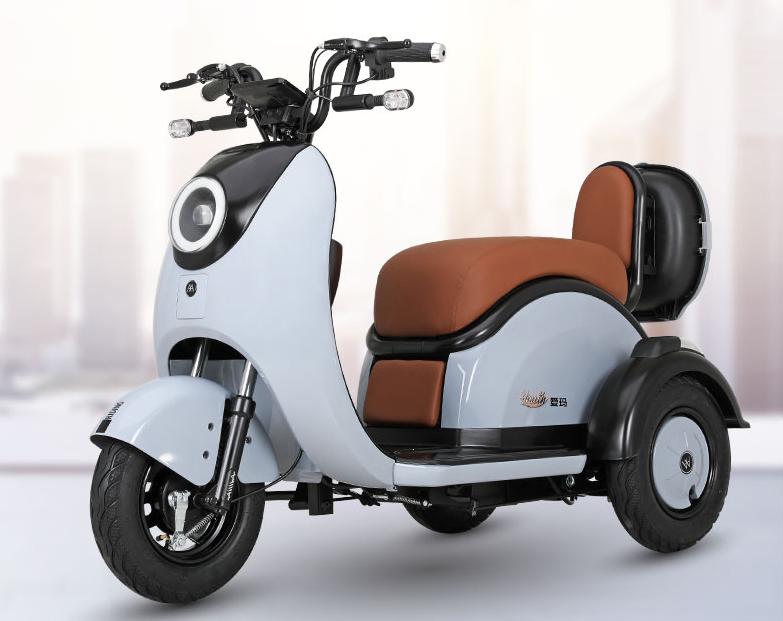 无需上牌的电动小三轮雅迪,爱玛电动车小三轮用上牌吗