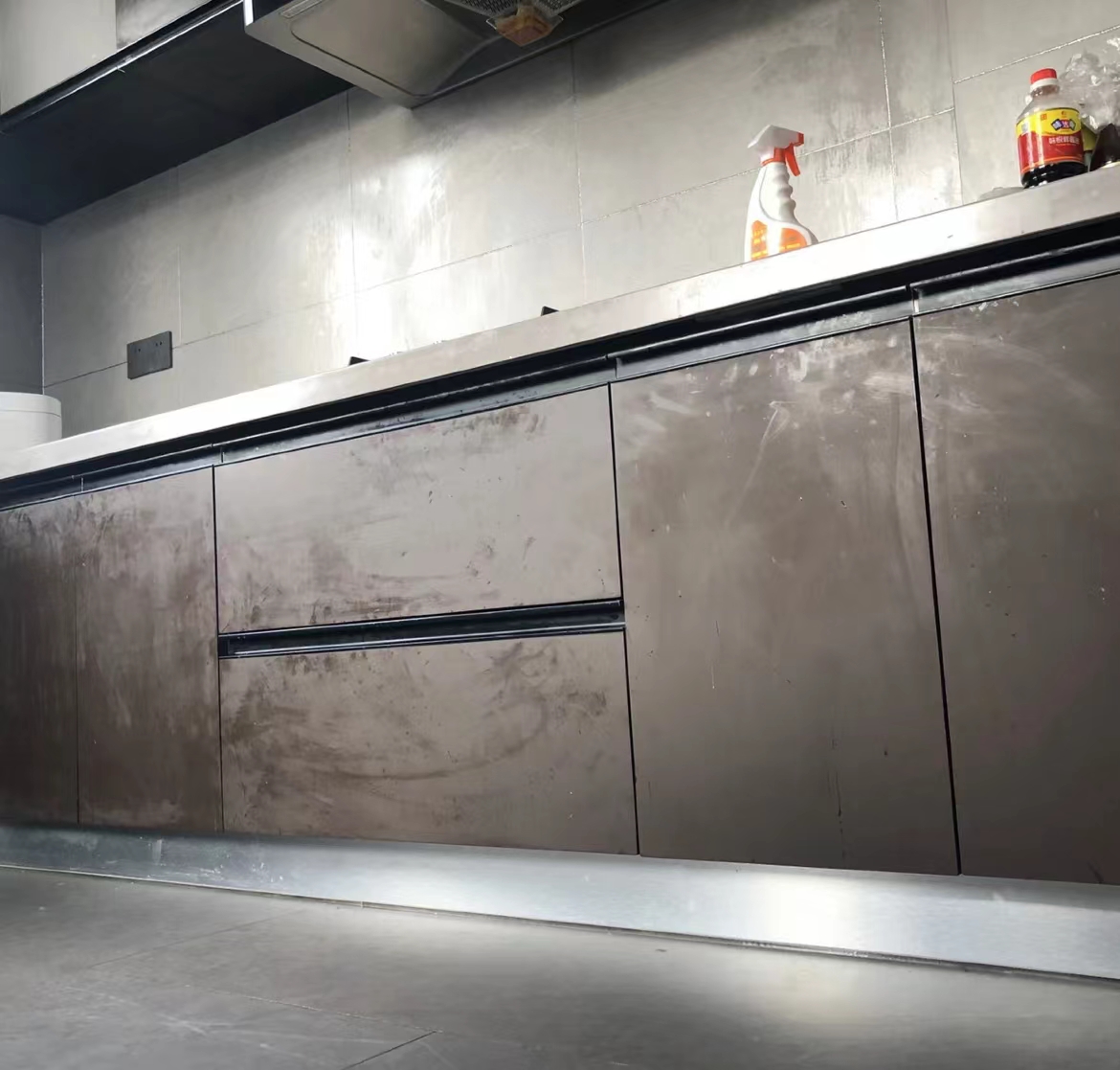 橱柜定制前必须知道10个基本常识,定制橱柜记住以下几点不踩坑