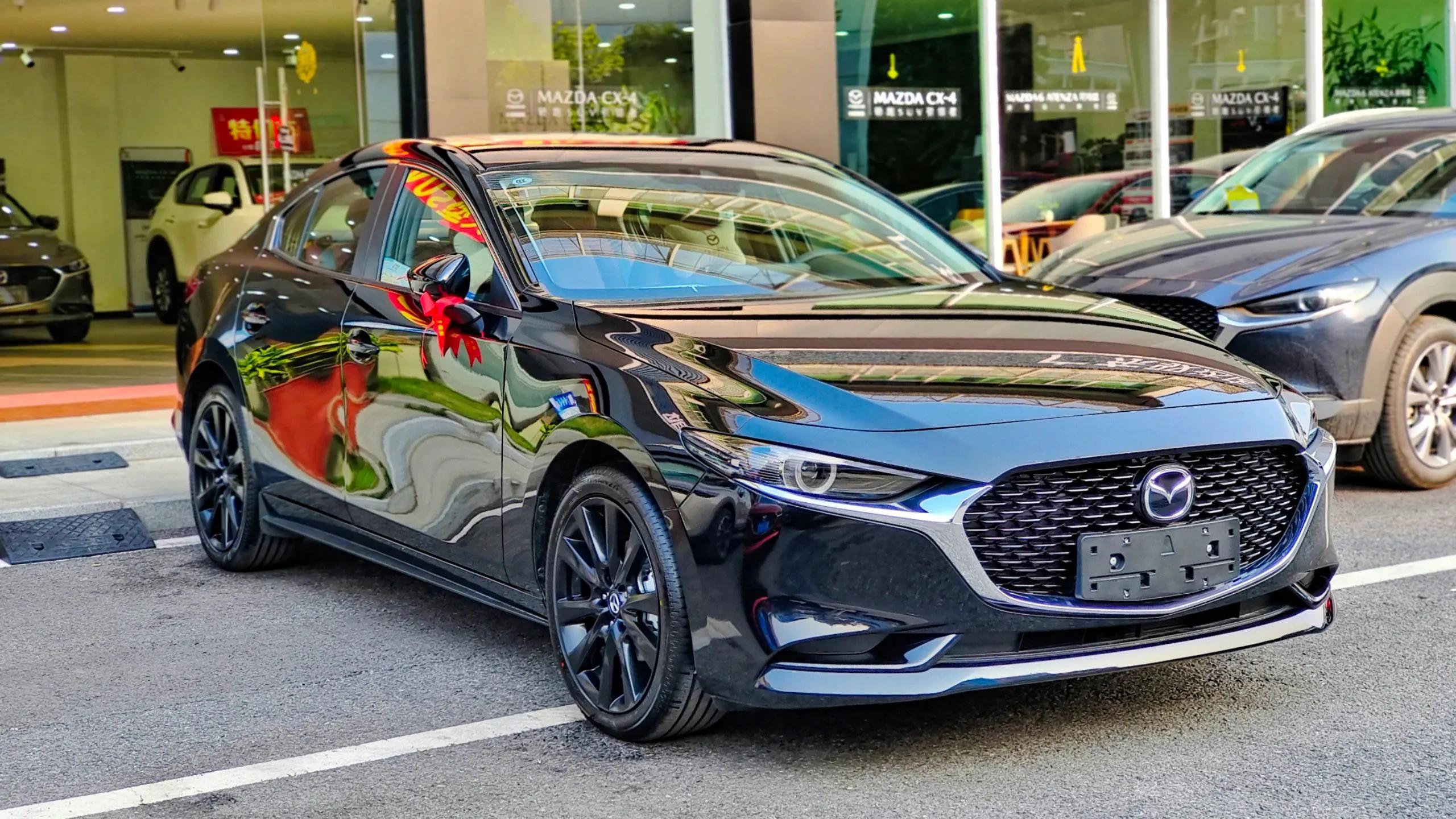 2023款次世代马自达3昂克赛拉测评,昂克赛拉2023款1.5自动带天窗白色