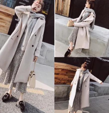 米白色羊剪绒大衣配什么裙子好看,米白色大衣秋冬怎么搭配好看