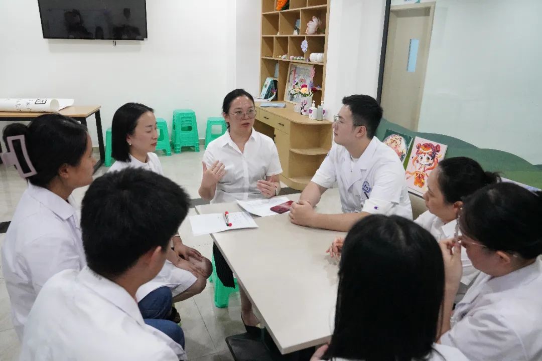 亲子心理教育治疗,亲子心理疏导活动