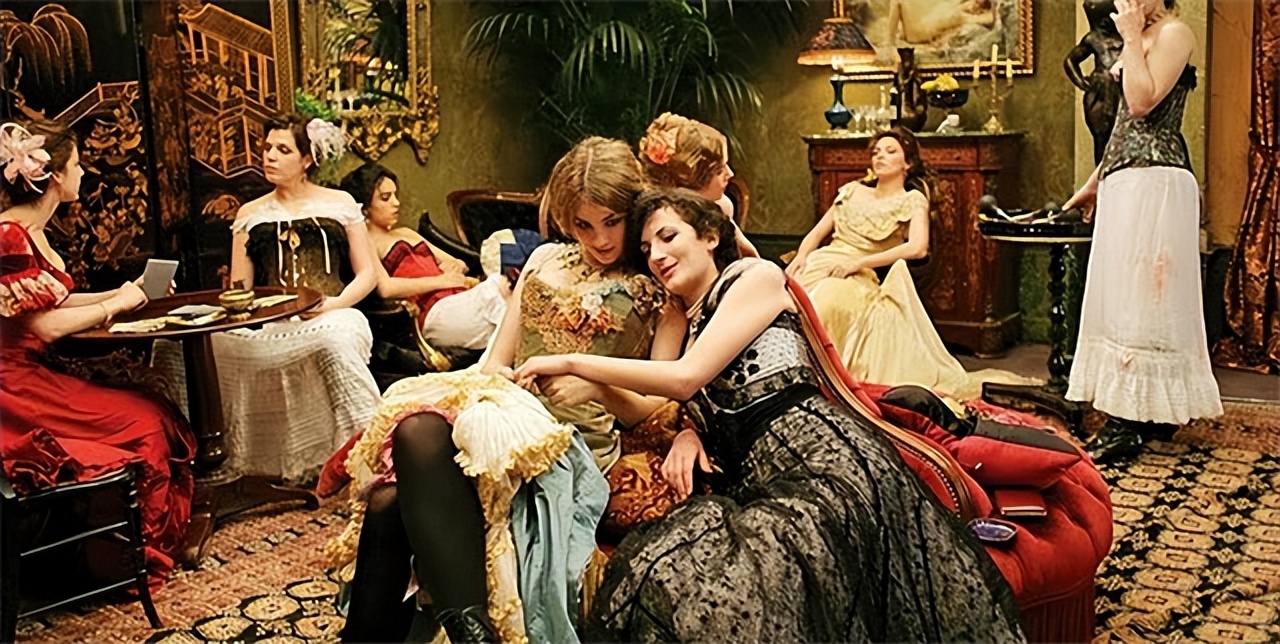 一晚赚上万，戛纳电影节钱色交易，成欧洲“高级陪客”赚钱天堂