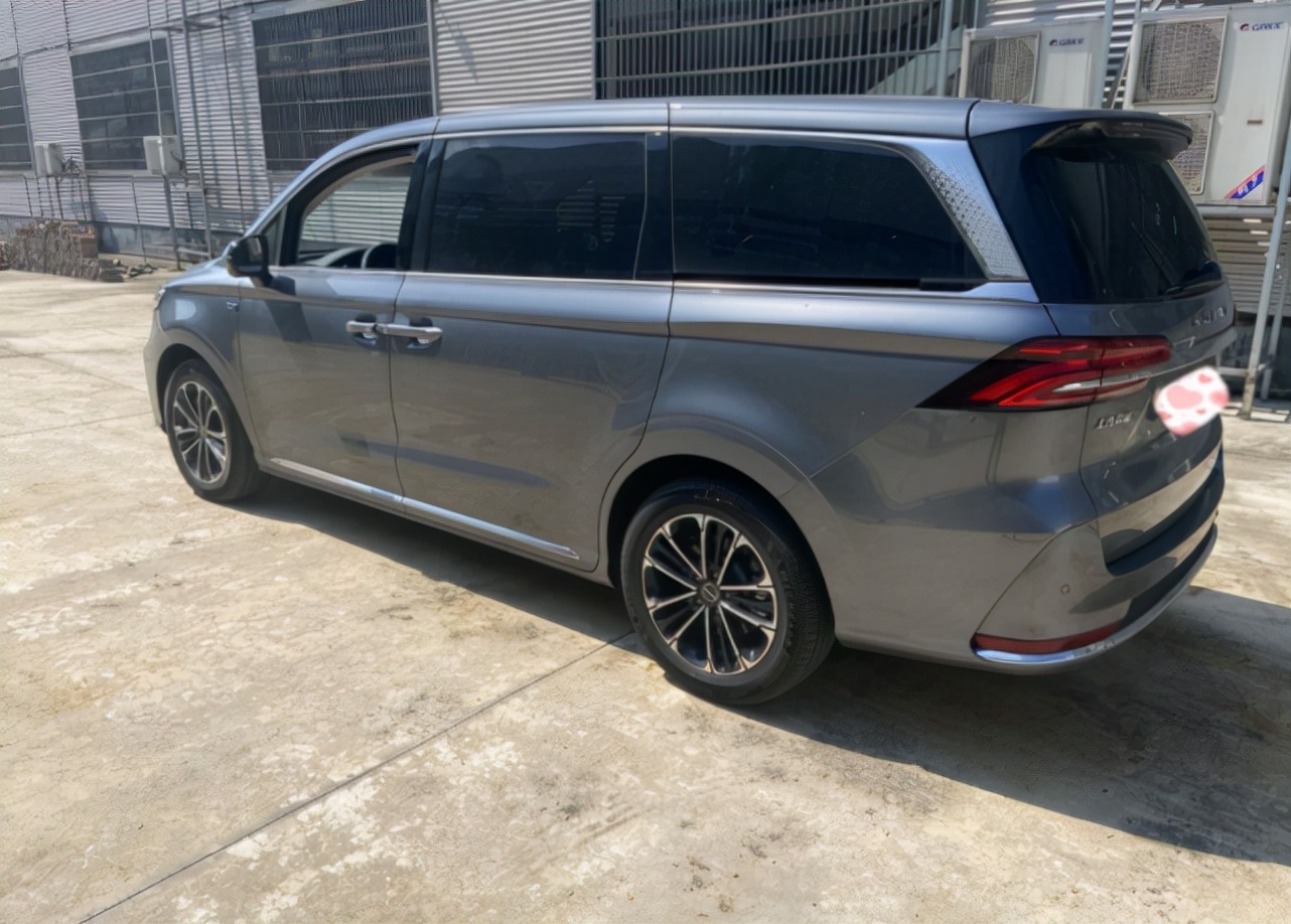 2022荣威imax8油耗,2022款荣威imax8油耗