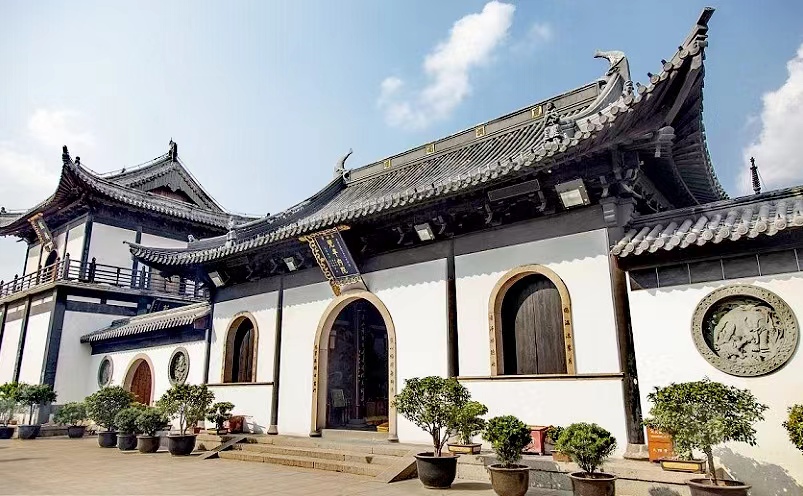 上海求平安去哪个寺庙,上海十大寺庙旅游景点