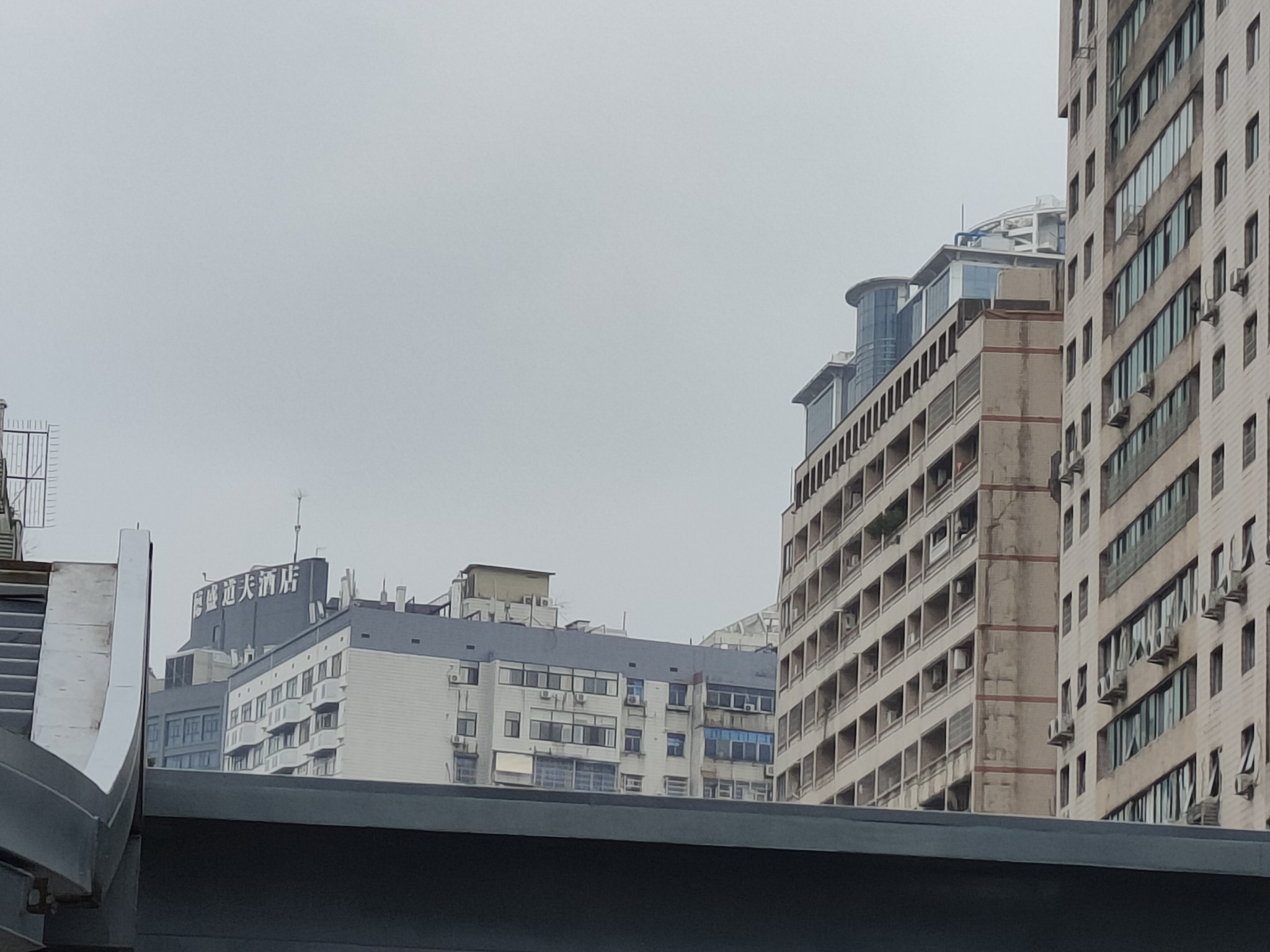 realmegt2pro摄像评测,realmegt2pro相机评测