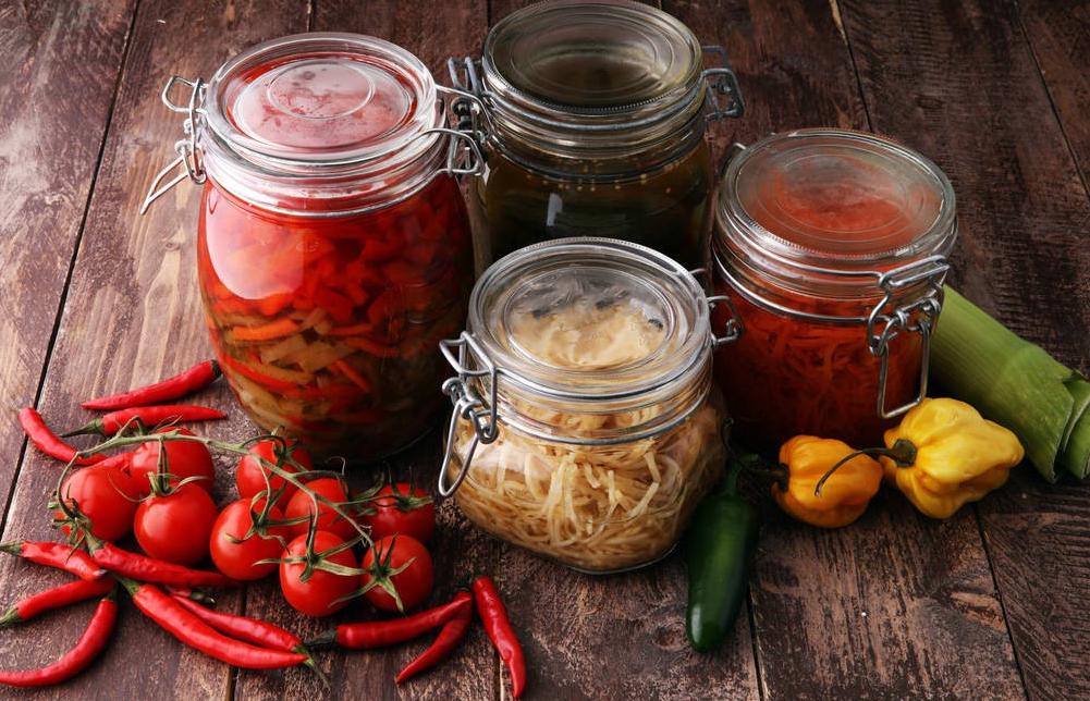 胃病无小事有这2个前兆须警惕,医生提醒：胃病患者忌口非常重要