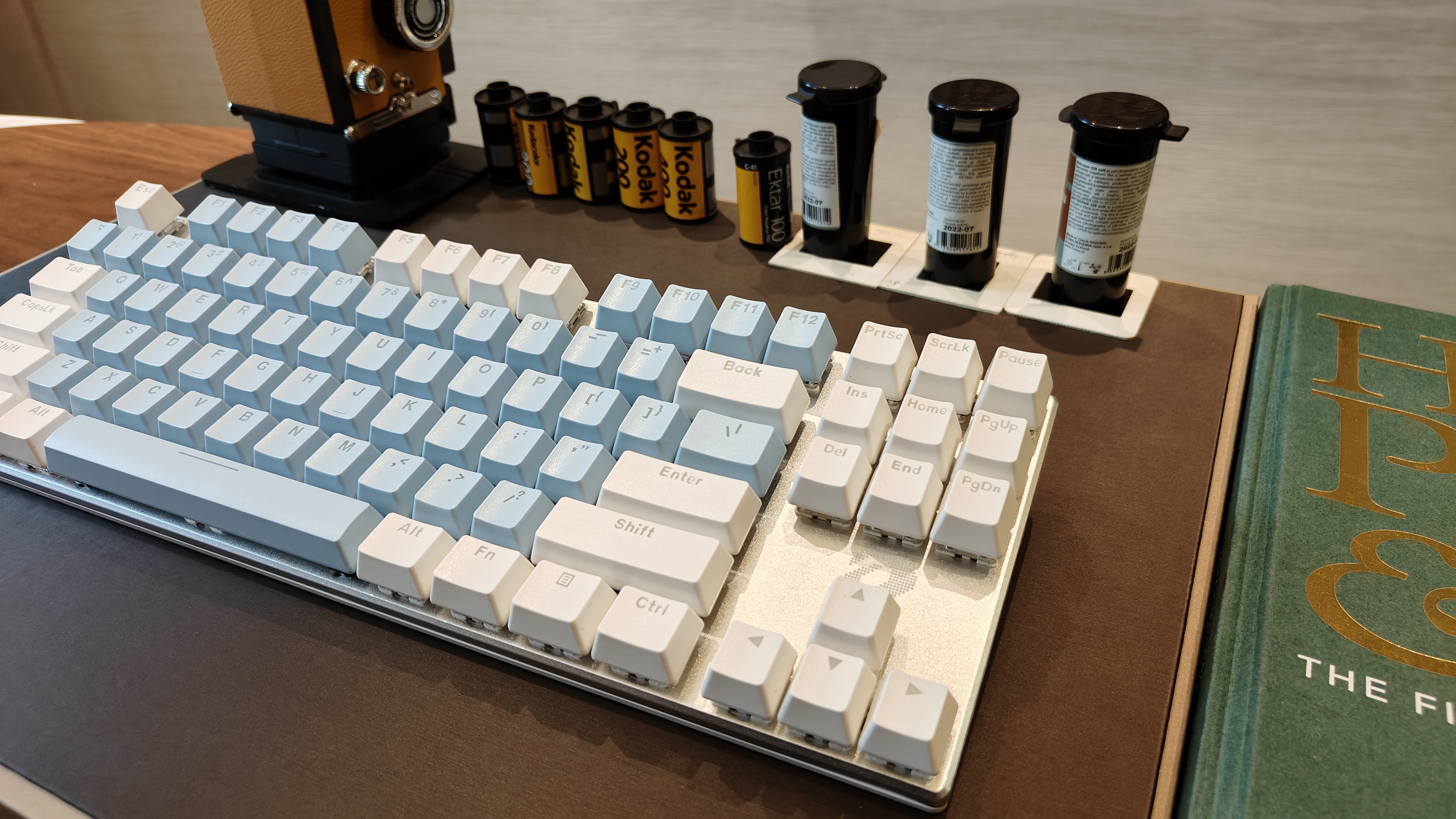 达尔优ek815百元游戏机械键盘推荐,达尔优ek815键盘怎么调灯光颜色