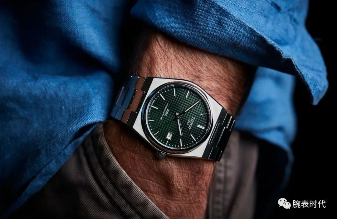 天梭prx和风度绿盘哪个好,天梭超级玩家prx石英白表盘和绿盘