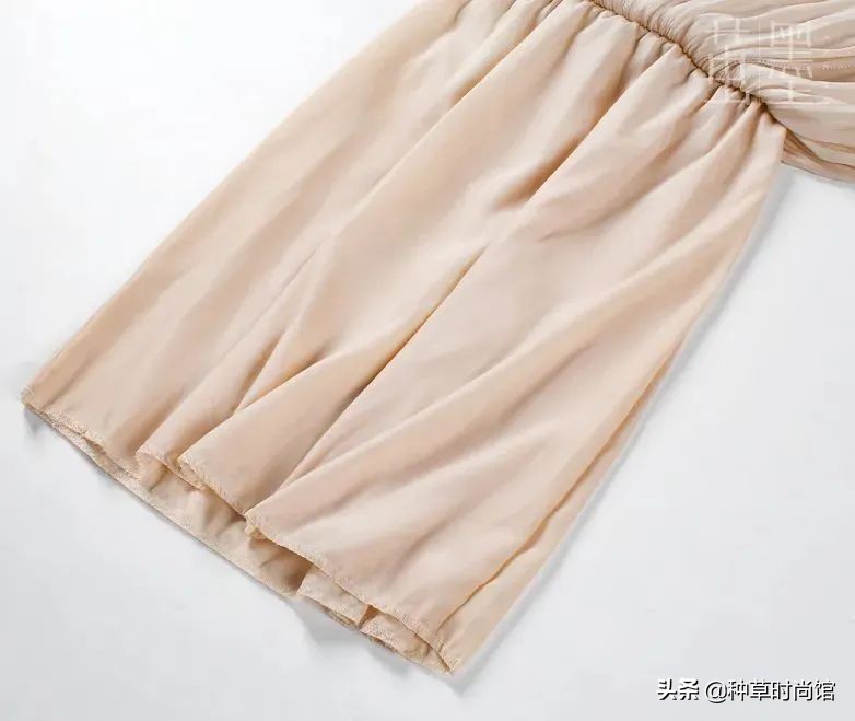 夏天巨美的这条裙子，谁穿谁好看