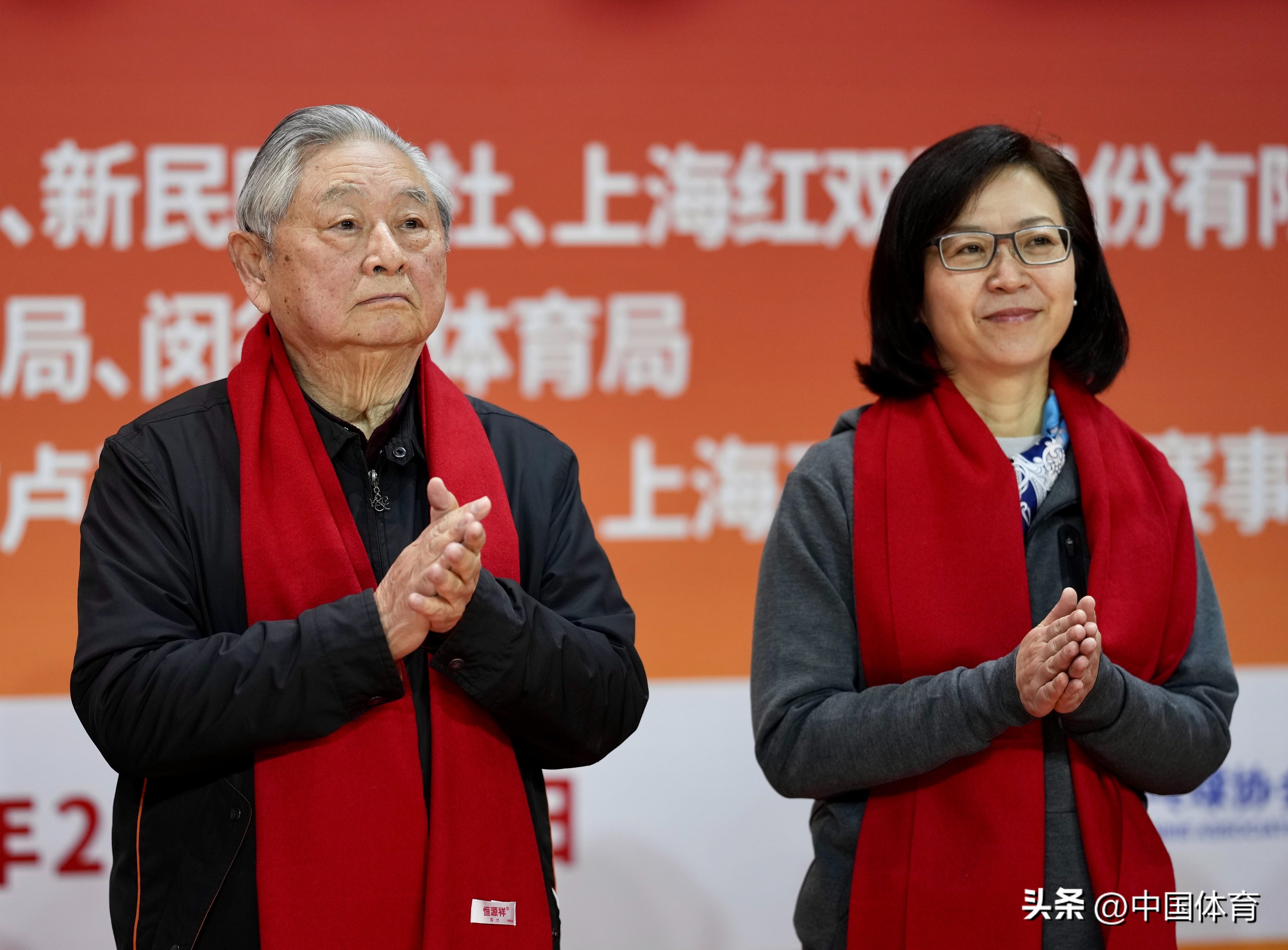 [图集]世界冠军王励勤、许昕现场助阵-新民晚报红双喜杯迎春乒乓球公开赛2023成功重启