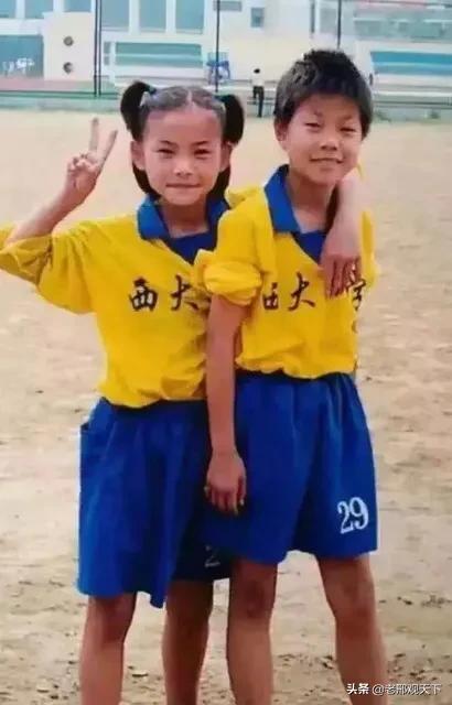 王霜日记,王霜回眸瞬间