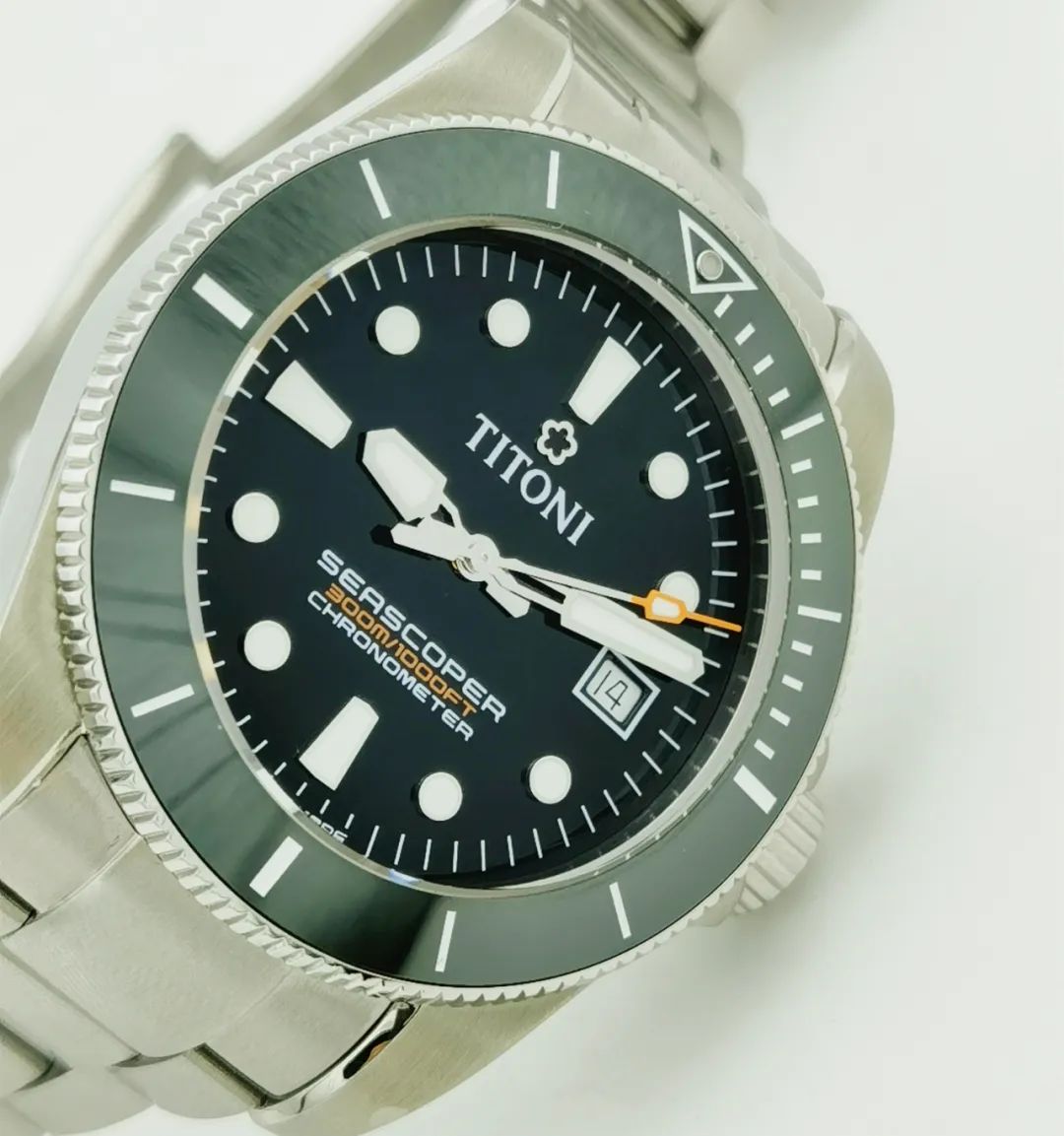 梅花潜水表推荐,绿水鬼潜水自动机械腕表