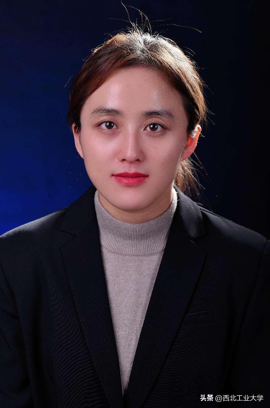 最美教师的表彰仪式,最美教职工集体